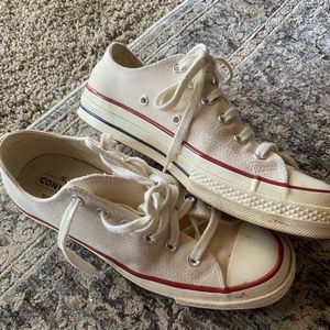 CONVERSE CHUCK TAYLOR (LOW) CREAM/TAN COLOR